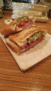 ナカザキサンドストア