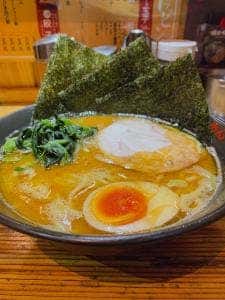 横浜ラーメン 壱八家 戸塚店