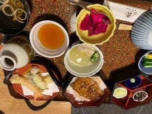 彦 本店