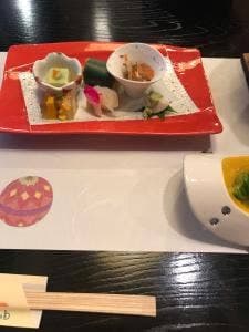 朝霧の見える宿 花由