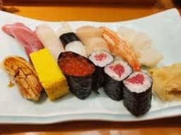 にしたに