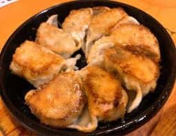 鉄鍋餃子酒場 山桜
