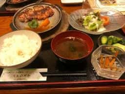 薪石窯ピザ・お食事 魚野川
