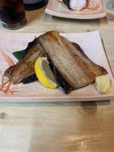 まる中