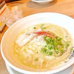 らーめん、肉丼ぶり 吉成鶏白湯 鶏神