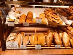 MAISON KAYSER 大丸東京店