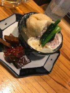 鳥やす