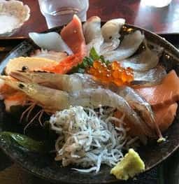 うおたけ鮮魚店やけんど~ 海鮮どんや