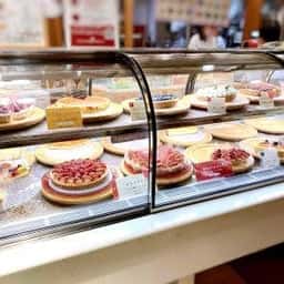フルーツケーキファクトリー 新さっぽろ店