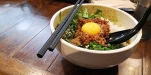 らーめんまぜそば あらし 那覇店