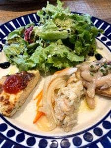 トラットリア コラーレ