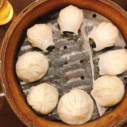 外灘紅緑灯 新なんば店