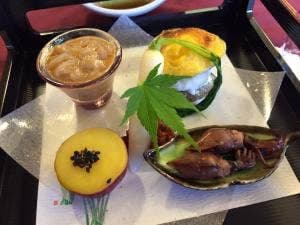 山野草の宿 二人静