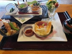 鉄板ダイニング ラパン