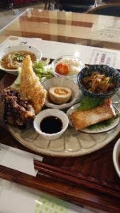 三國湊 食の蔵 灯