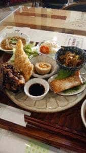 三國湊 食の蔵 灯