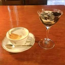 cafe 螢明舎 谷津店
