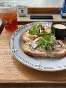 OVAL CAFÉ