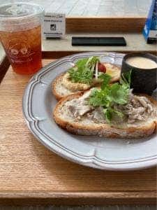 OVAL CAFÉ