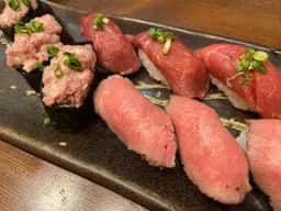 裏天満ちょうちん通り 肉寿司