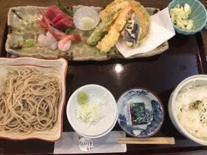 お蕎麦とお酒 さんぽ径