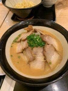 博多らーめん由〇 アトレヴィ大塚店