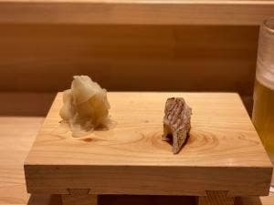 鮨なかさか