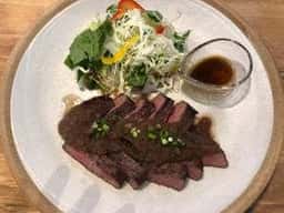 デリ&タパス ワラサン