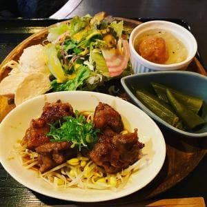 阿蘇溶岩石焼 といとい 穴座