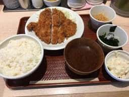 とんかつは飲み物。新宿店