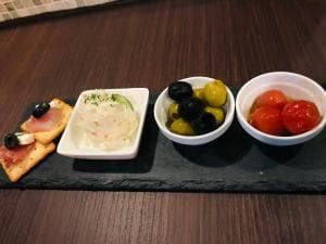 クラフトビール&ソーセージ ブロス 神保町
