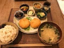 シラハト商店