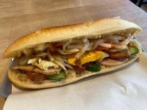 バインミーゴンゴン 浅草橋店