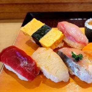 八幡鮨