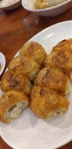 ホワイト餃子 植田餃子店