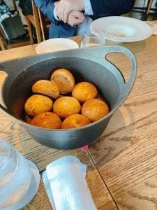 和島トゥー・ル・モンド レストラン Bague