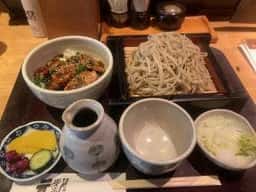 元