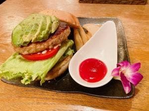島バーグと島カレー