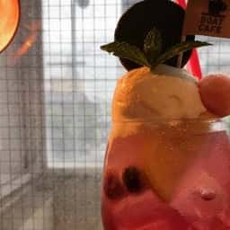 ボートカフェ