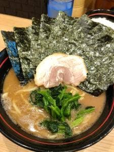 家系 麺場寺井