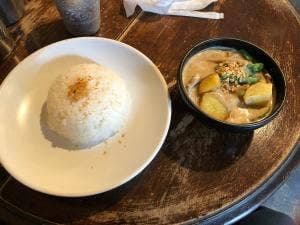 タイカレー専門店 アオゾラ