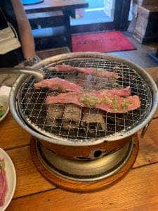 ホルモン焼肉縁