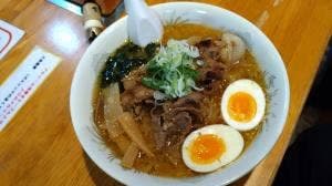 焼肉ラーメンの牛助