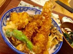 椿すずめ グランエミオ所沢店