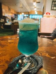 泊まれる純喫茶 ヒトヤ堂