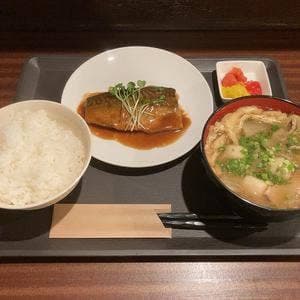 ルシェロ ~ワインと生ハムの店~