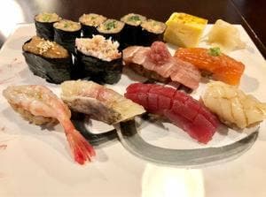 Bar&Sushi 紺と白