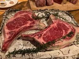 肉料理とワイン 遊山ユザン