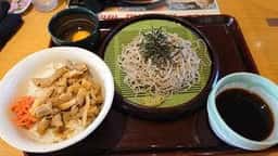 山田うどん 氷川町店