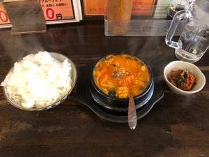 炭火ホルモン 極みや